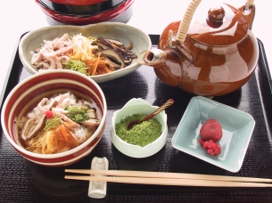 「奈良のうまいもの」奈良の鶏茶（とりちゃ）